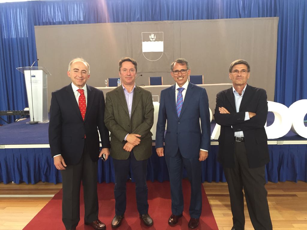 Conferencia de Juan Ignacio Cirac, reconocido físico español y antiguo alumno del colegio.